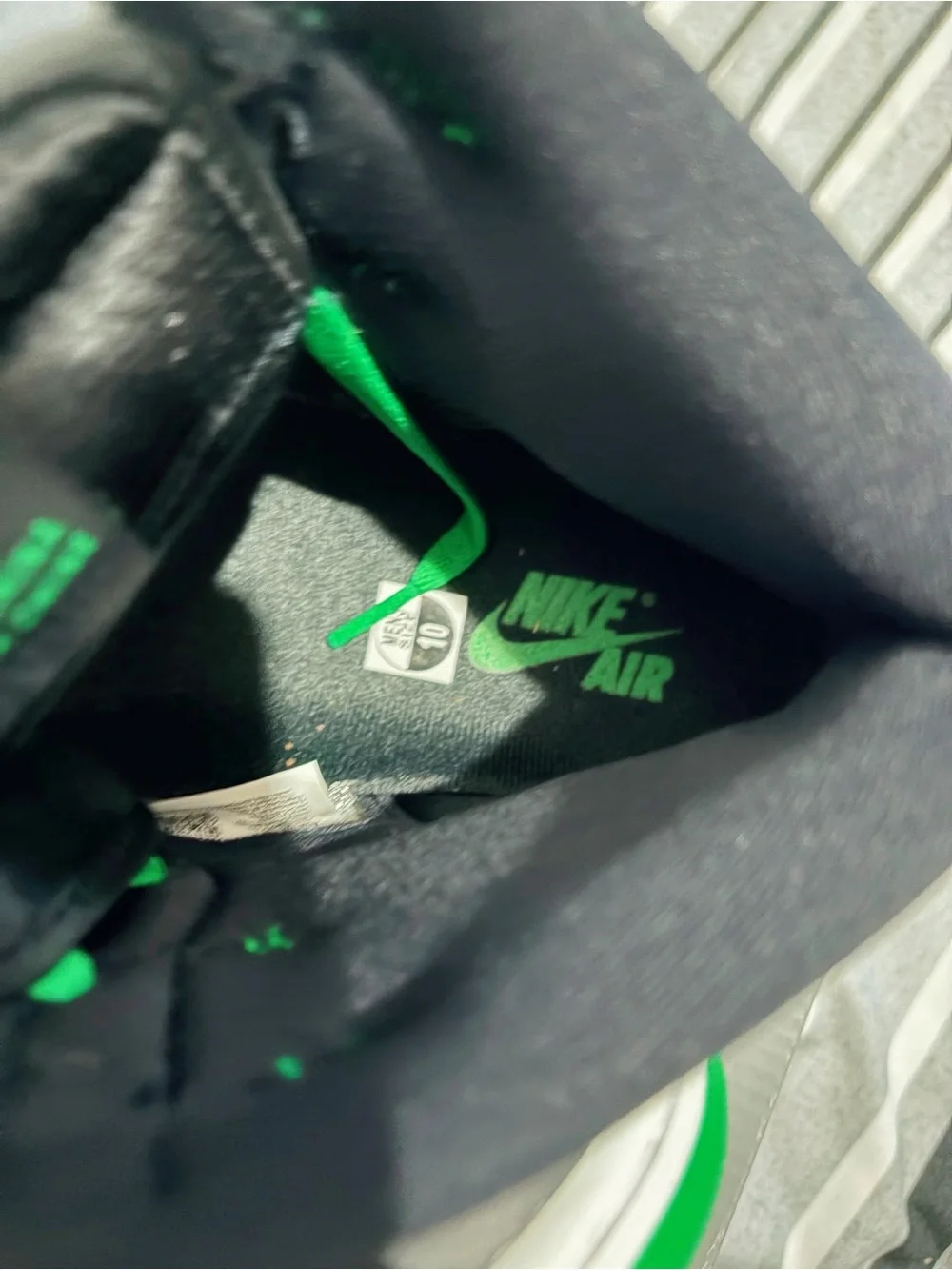 OG Jordan Men's High-Top Athletic Sneakers in Green, Black & White